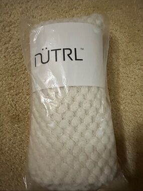 NÜTRL Knitted Blanket | Lightweight Ivory Chunky Knit Throw 0.75m x 1.06m